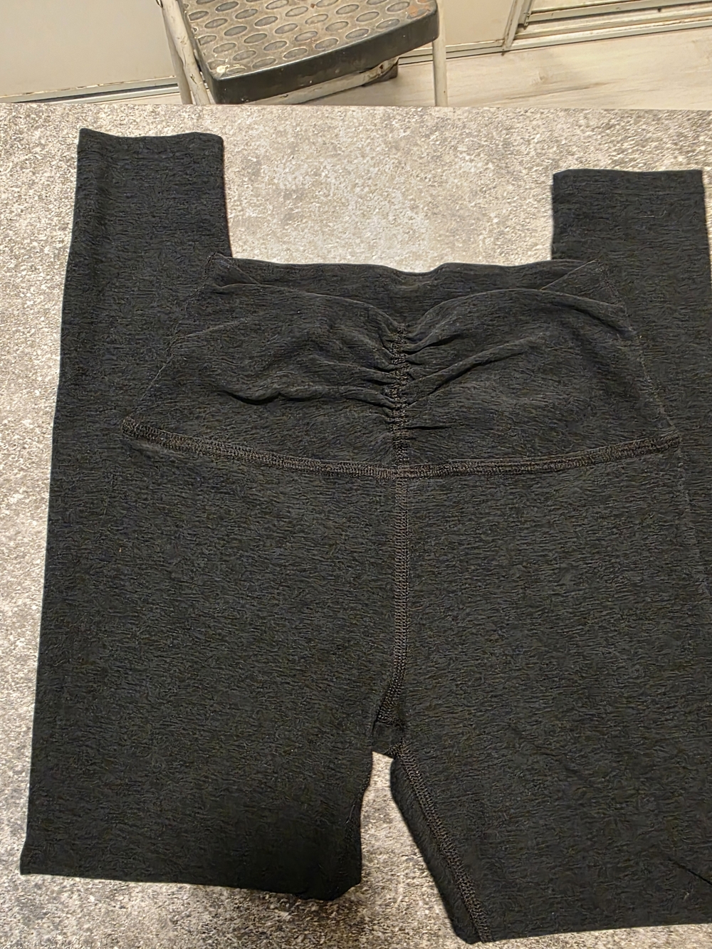 Beyond Yoga Girls Black Ruched High-Waist Leggings